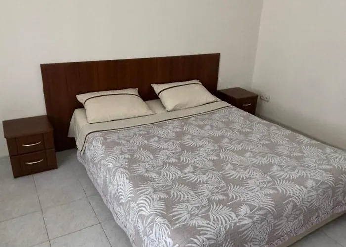 Flat At The Seafront *